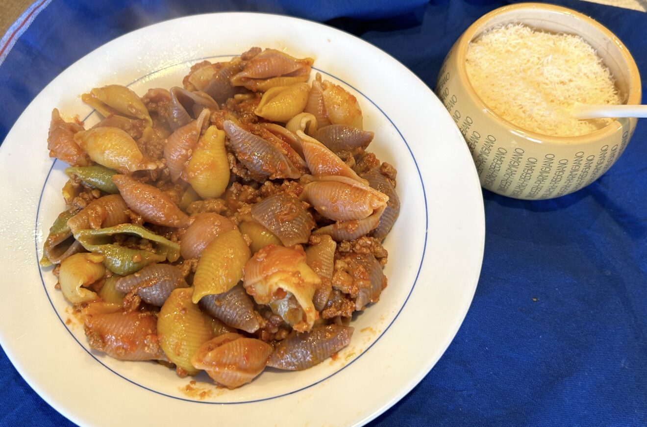 Conchiglie di 5 colori con ragù bolognese – Chef Mamy recipes, italian ...