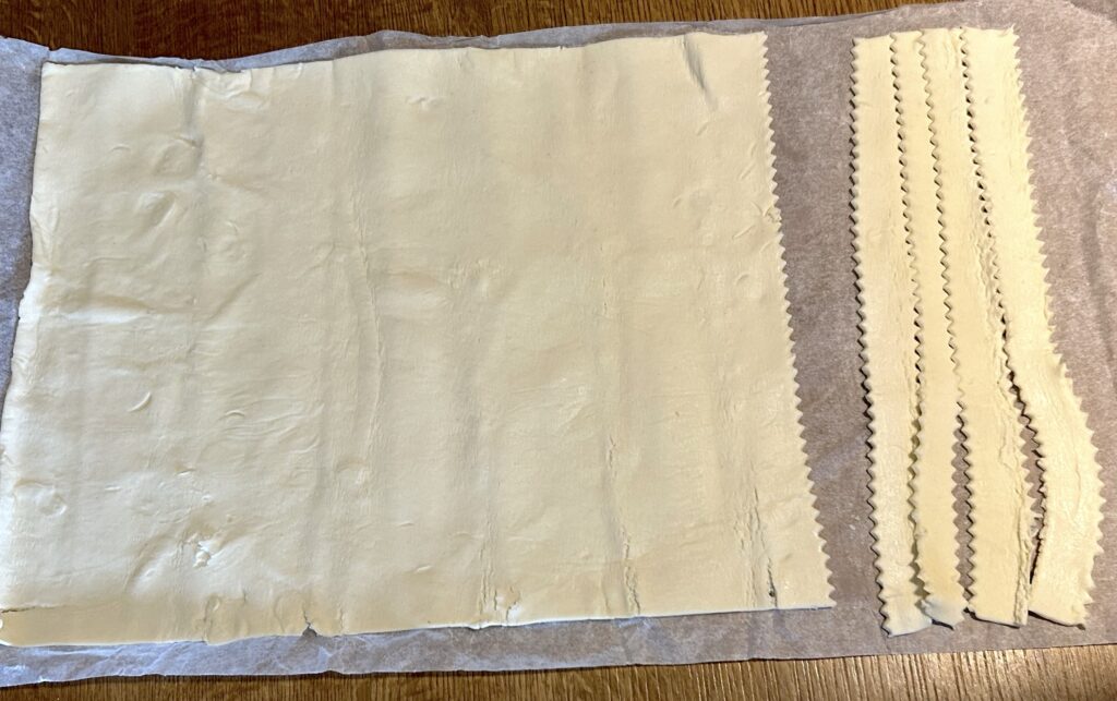 cut some the pastry into strips