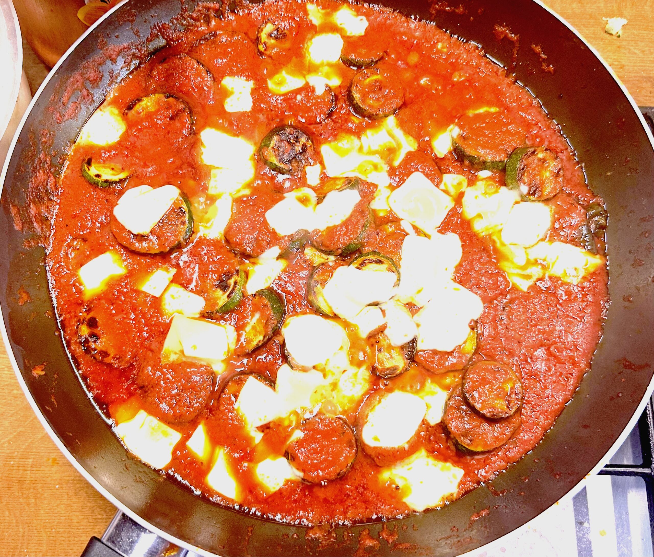 Zucchine alla pizzaiola (courgettes style pizza)