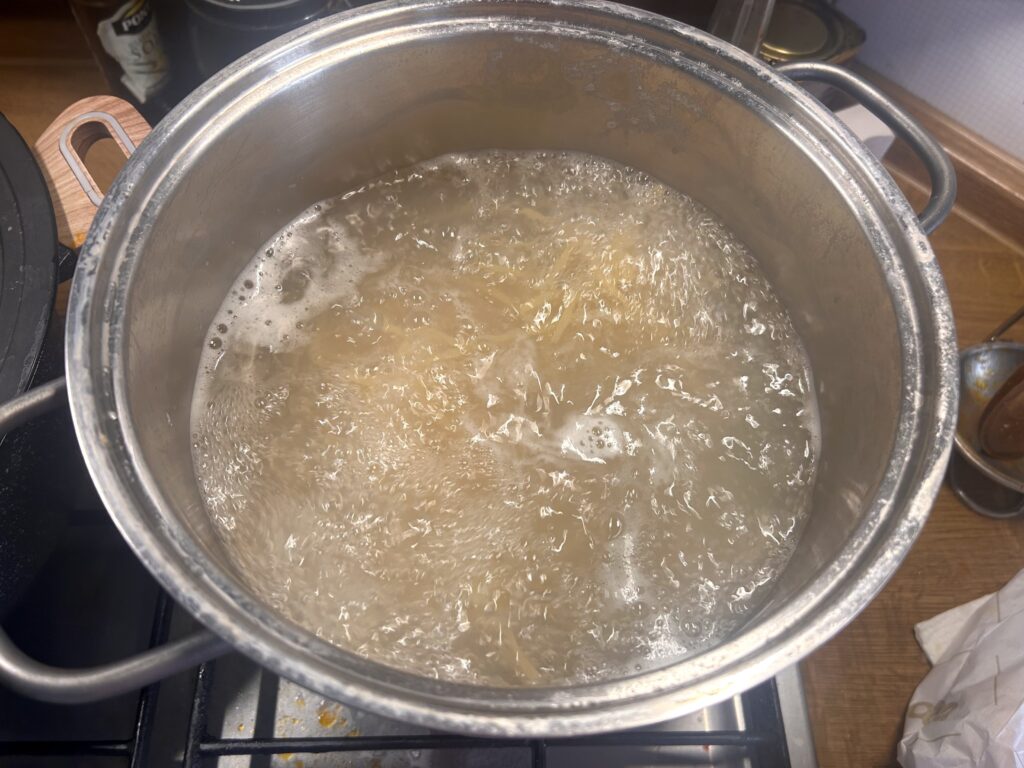 spaghetti in cottura